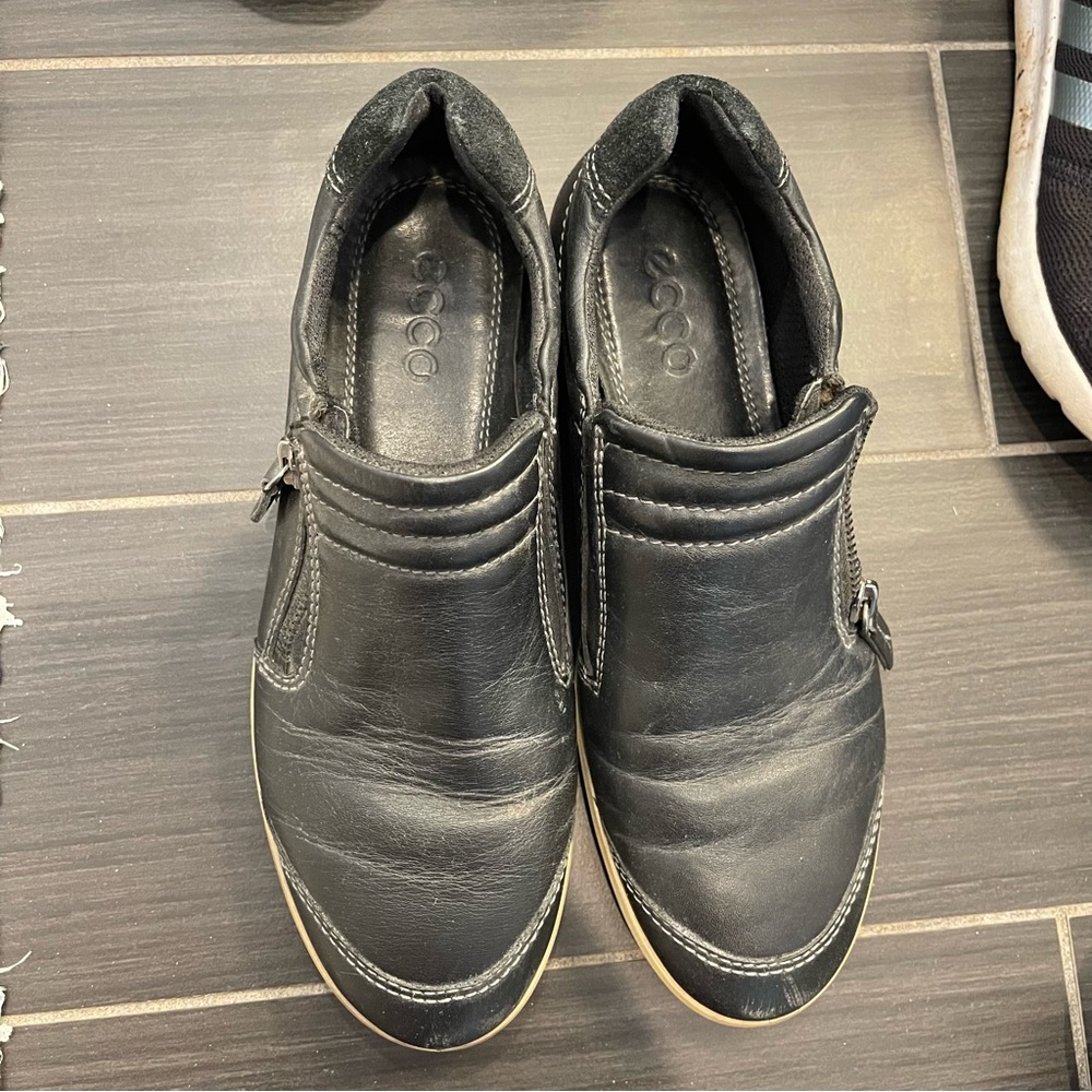 ECCO Women Black Leather Slip-On Casual Shoes